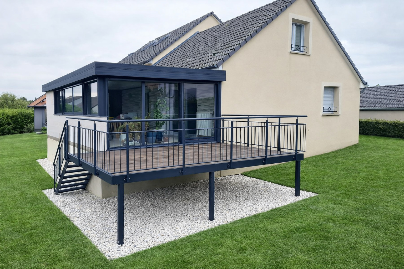 Terrasse_metallique_pilotis-1.jpg